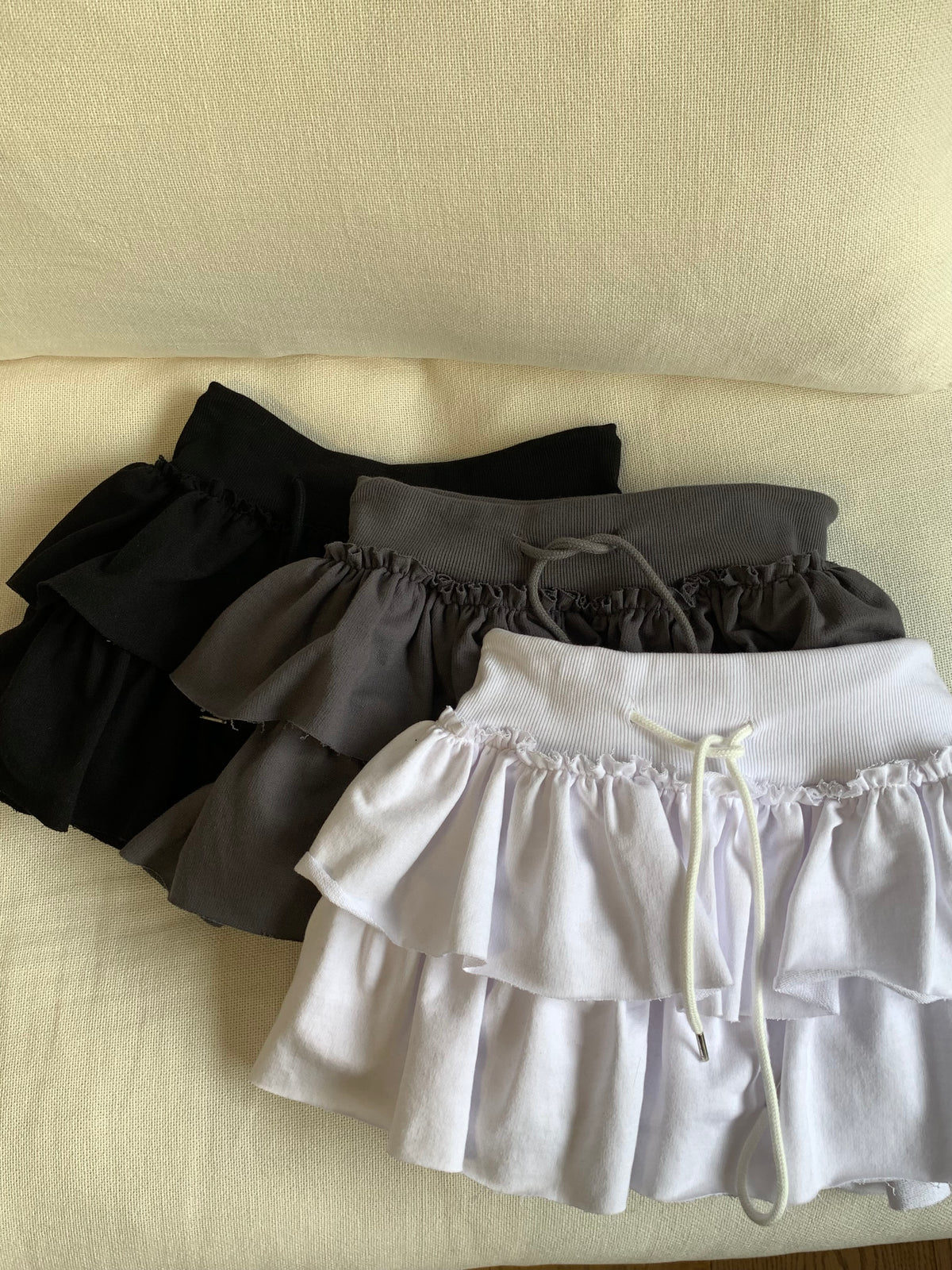 Tiered Skort (WH,BL,CH)