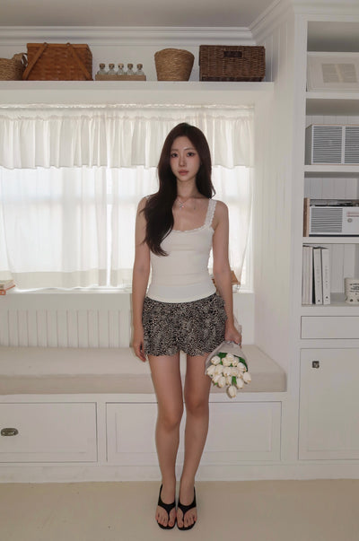 Flory Lace Sleeveless