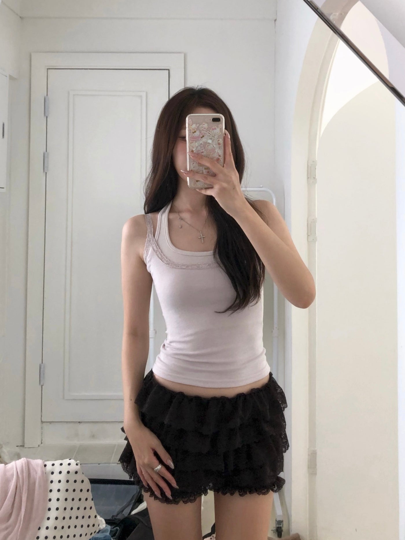 Mute Lace Sleeveless