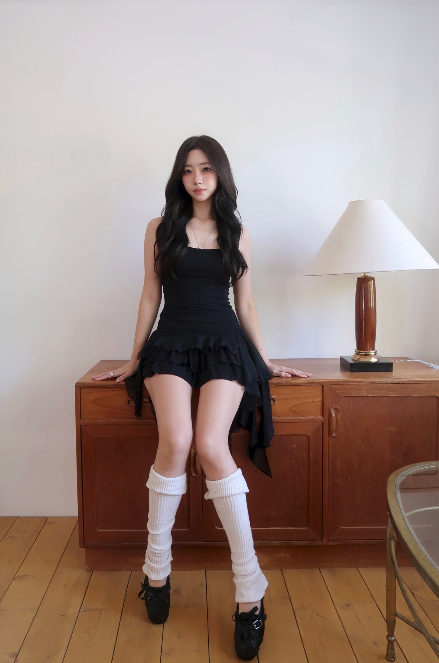 Frill Sleeveless (BL)