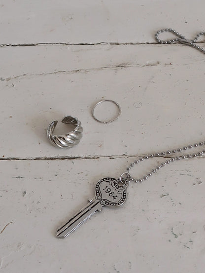 Bold Twist Ring